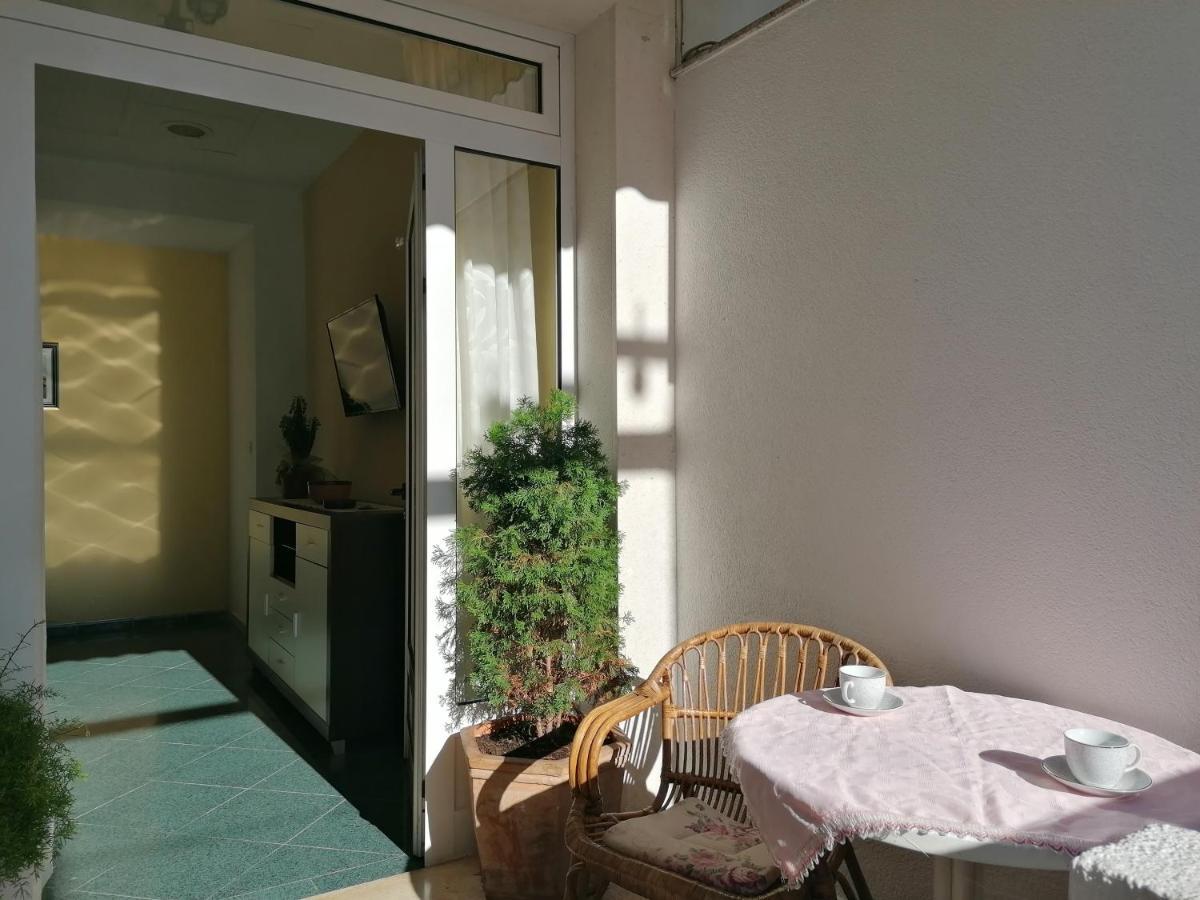 Apartments Melinda Baska Voda Exterior photo